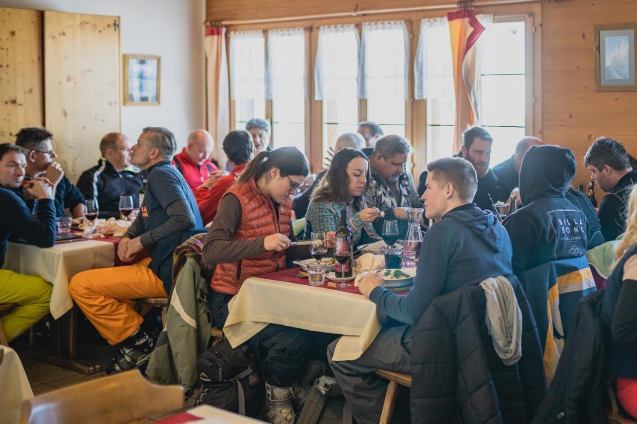 Berghotel Leiterli Lenk Eksteriør billede